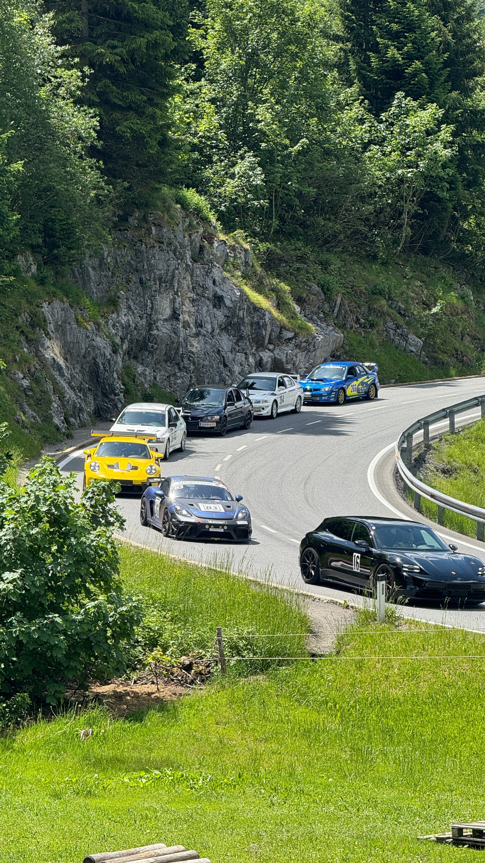 Cars lined up at the Arlberg Mountain Slalom 2026, Stuben am Arlberg Austria — Arlberg Renn Slalom
